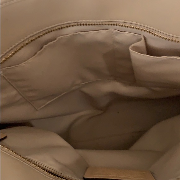 PEYTON LEATHER ZIP TOP TOTE (COACH F27349) - Picture 9 of 11